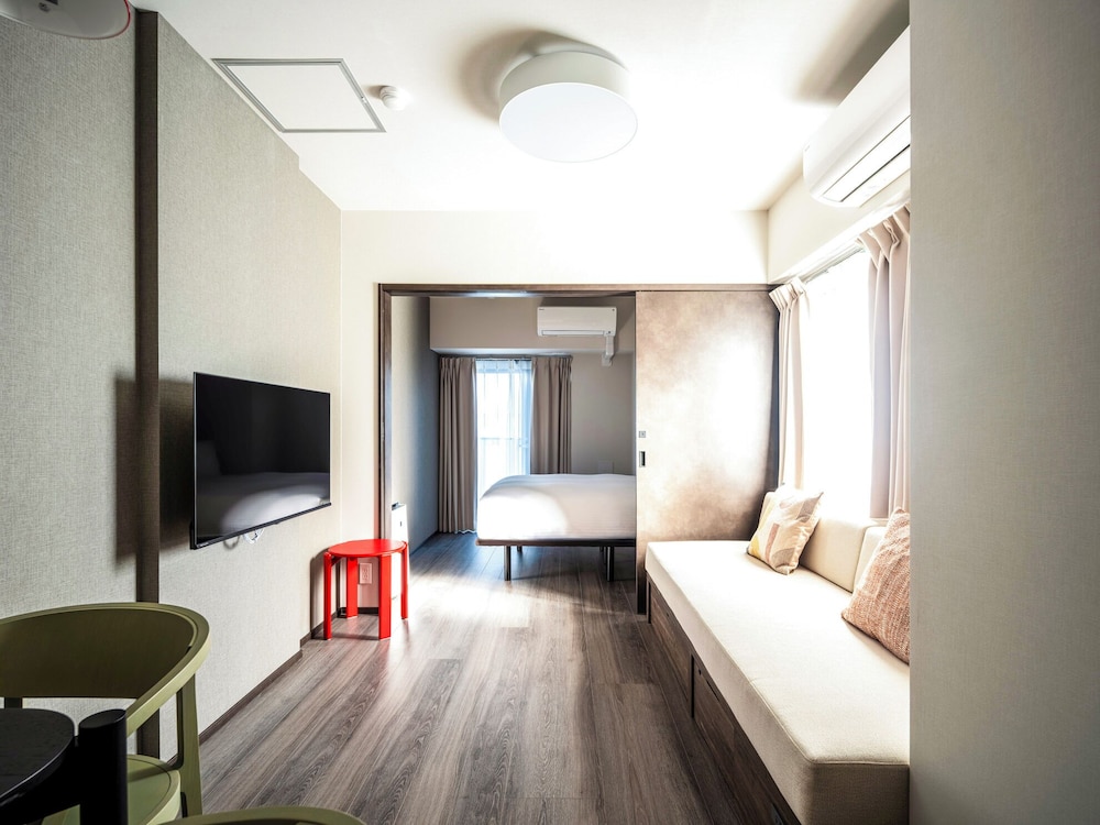 Premier One-Bedroom Apartment リビング エリア0 | Section L Akihabara