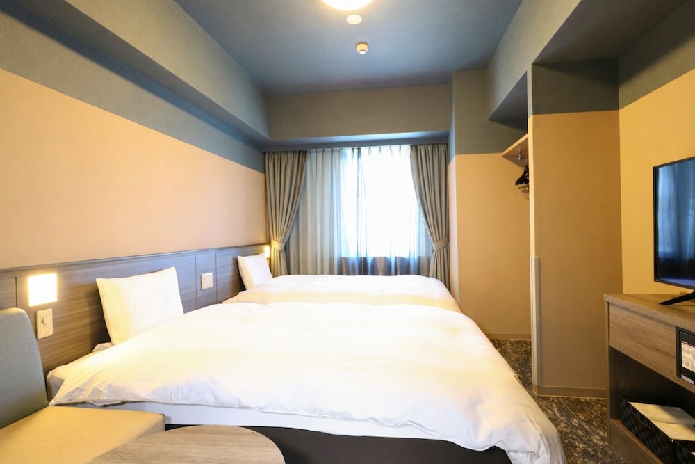 ツインルーム 禁煙 客室1 | 天然温泉緋衣の湯 ドーミーイン四日市