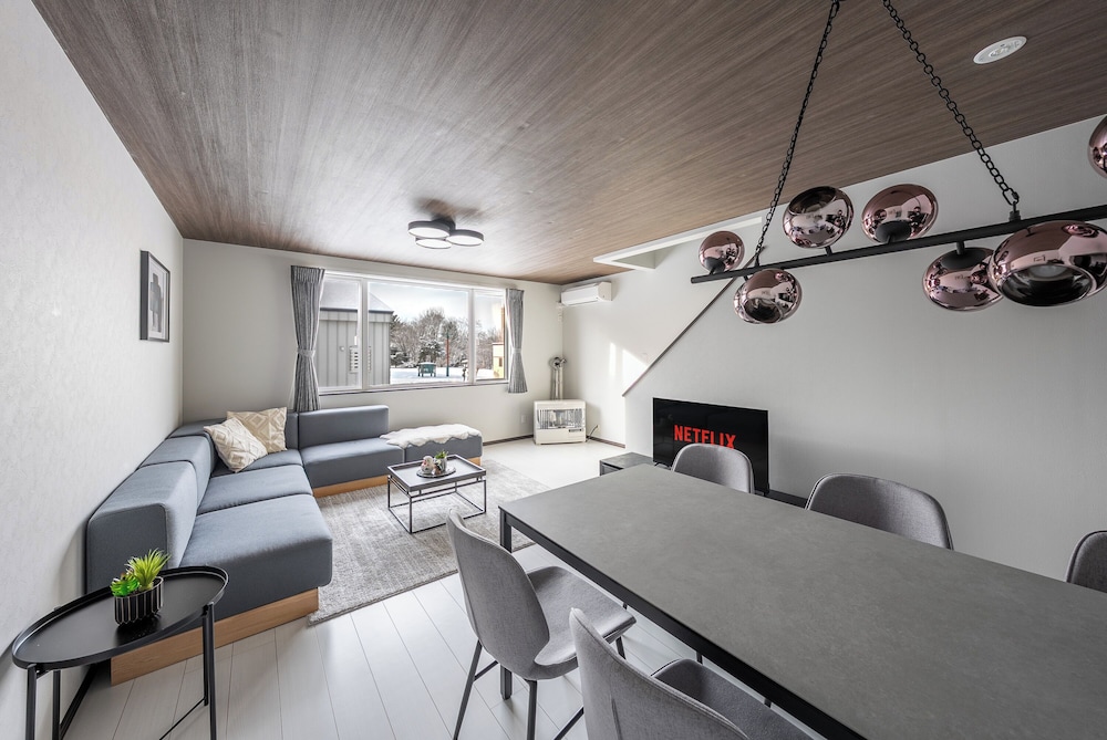 アパートメント リビング エリア1 | HILLS NISEKO A