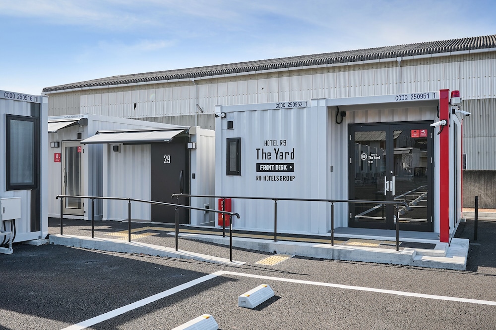 ダブルルーム バリアフリー 禁煙 (23時以降のチェックインはできませんのでご注意ください) 客室2 | HOTEL R9 The Yard 丹波