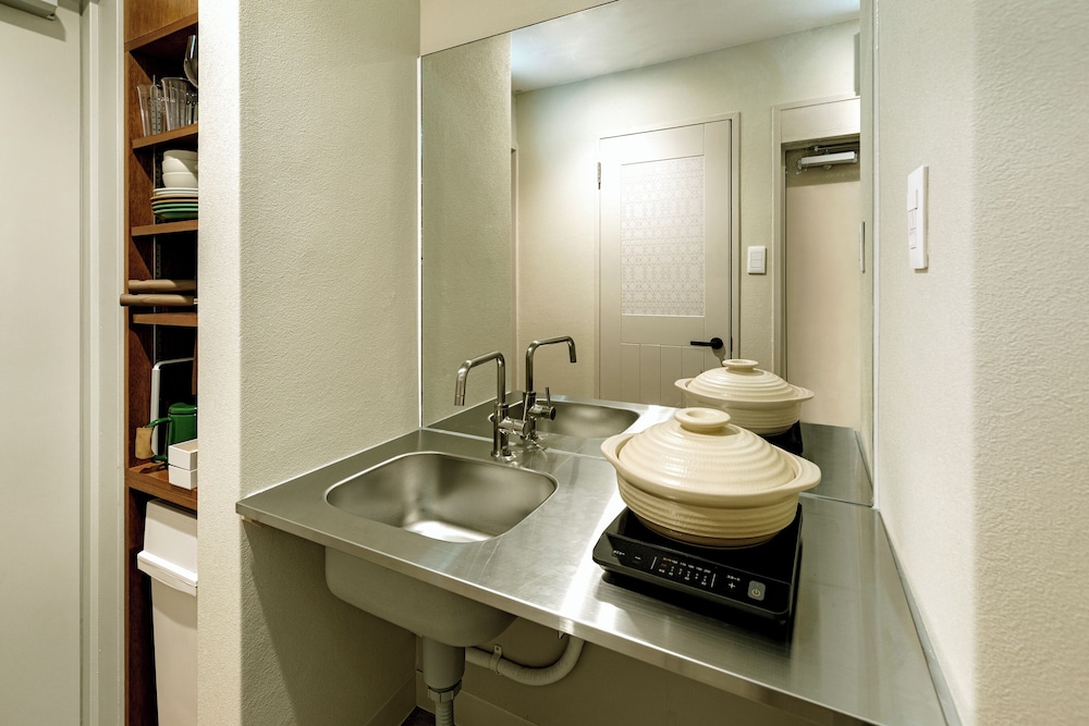 キングルーム 禁煙 専用簡易キッチン0 | HOTEL ＆ SAUNA WAYPOINT｜信濃・妙高