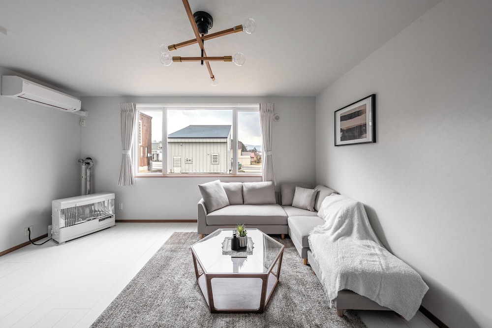 アパートメント リビング エリア0 | HILLS NISEKO B