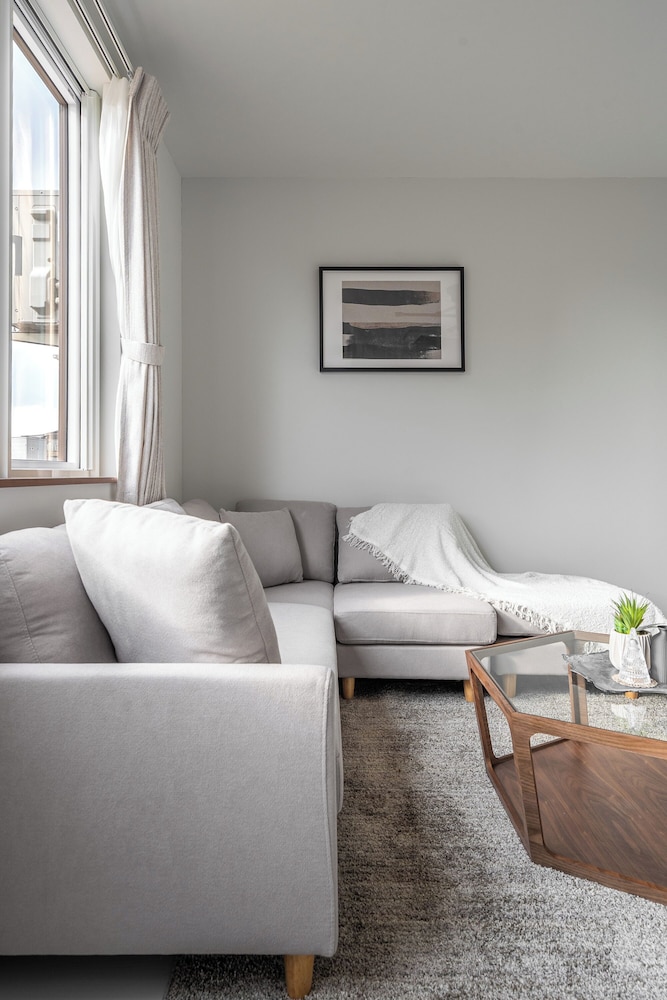 アパートメント リビング エリア1 | HILLS NISEKO B