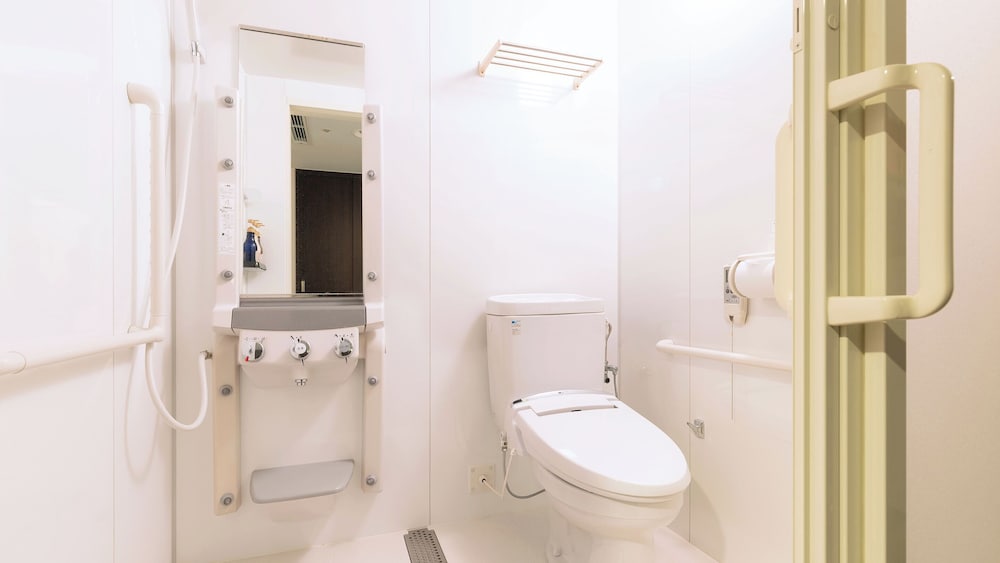 [禁煙]スタンダードツイン3名定員 バリアフリー シャワーのみ 客室2 | TAOYA箱根