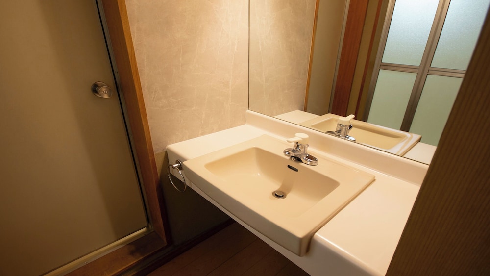 [禁煙] スタンダード和室12.5畳 内風呂あり(楓館) 客室2 | 大江戸温泉物語 Premium 岩手花巻