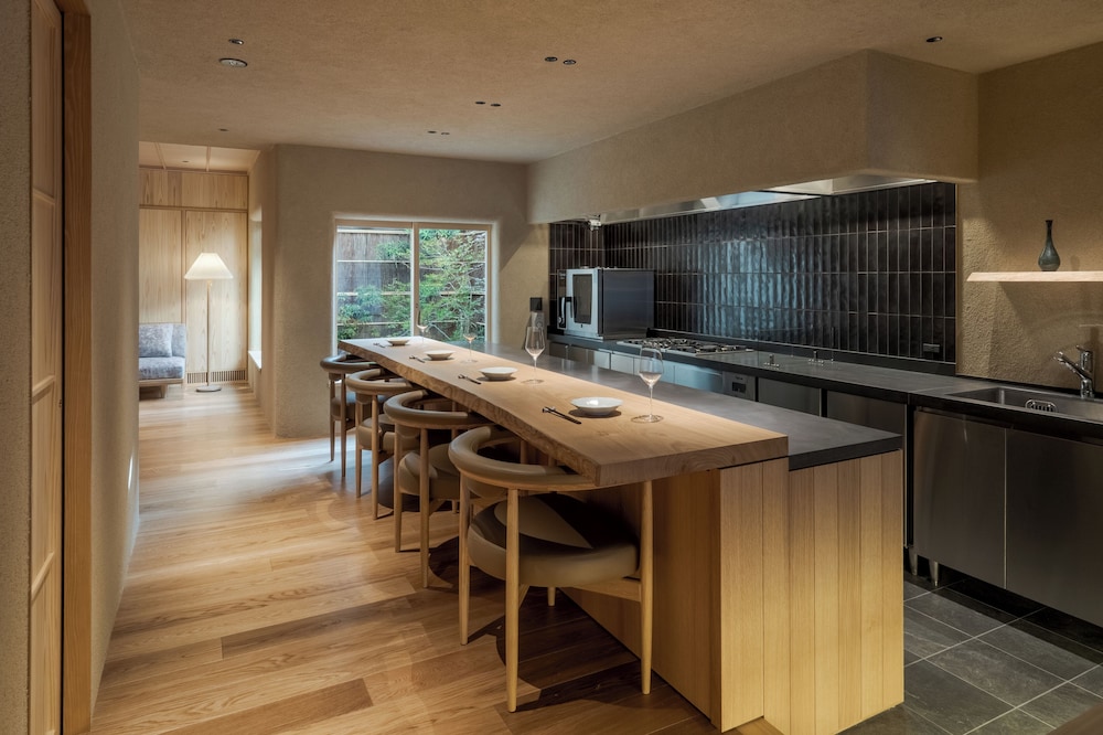 タウンホーム ガーデンビュー 専用キッチン0 | 季楽 邸 清水