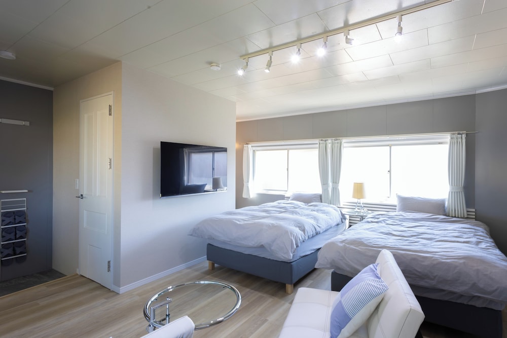 コンフォート トリプルルーム ベッド (複数台) シティビュー 客室10 | HABi-Wakaura