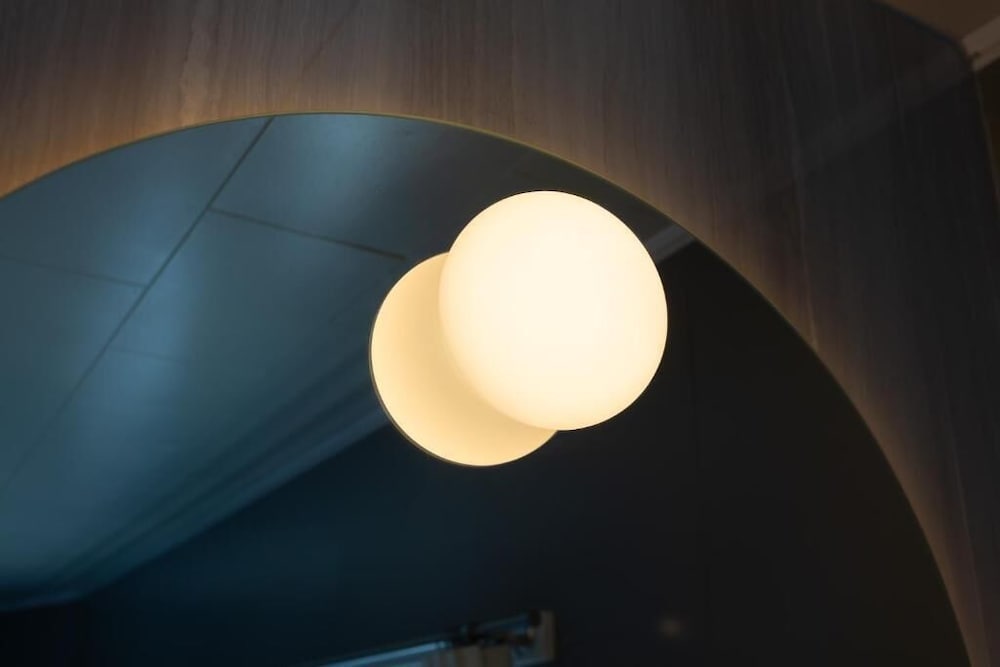 コンフォート トリプルルーム ベッド (複数台) シティビュー 客室3 | HABi-Wakaura