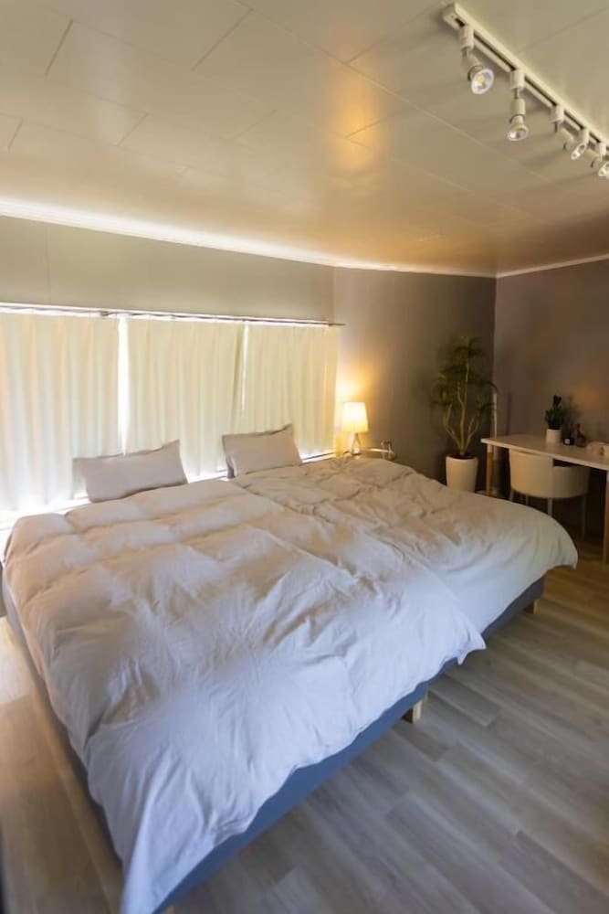 コンフォート トリプルルーム ベッド (複数台) シティビュー 客室5 | HABi-Wakaura