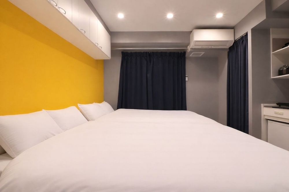 アパートメント 客室8 | エコロ新宿第二ビル602