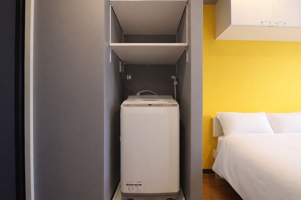 アパートメント 客室4 | エコロ新宿第二ビル602