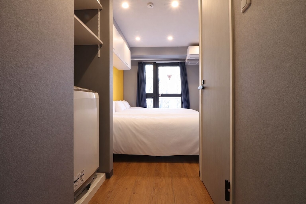 アパートメント 客室9 | エコロ新宿第二ビル602