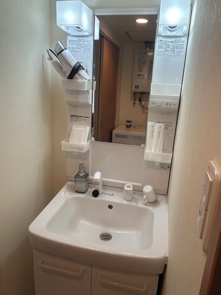 アパートメント バスルーム6 | TOWN ROYAL 601