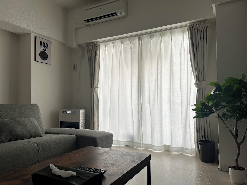 アパートメント リビング エリア2 | TOWN ROYAL 601