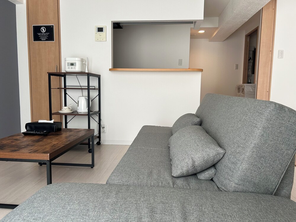 アパートメント リビング エリア1 | TOWN ROYAL 601