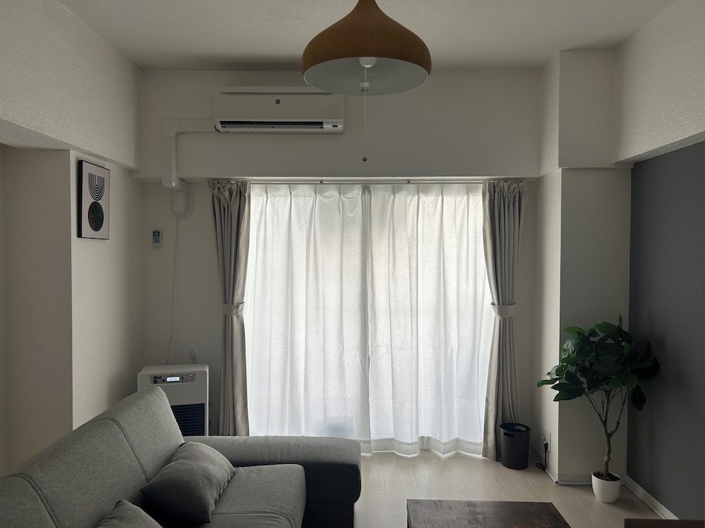 アパートメント リビング エリア5 | TOWN ROYAL 601