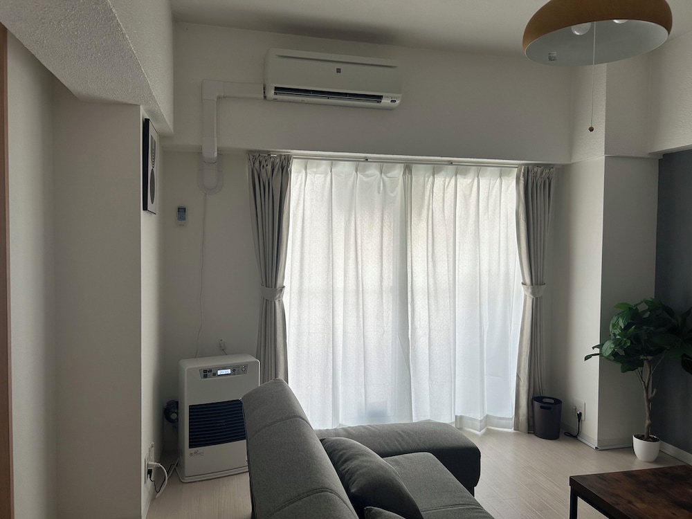 アパートメント リビング エリア7 | TOWN ROYAL 601