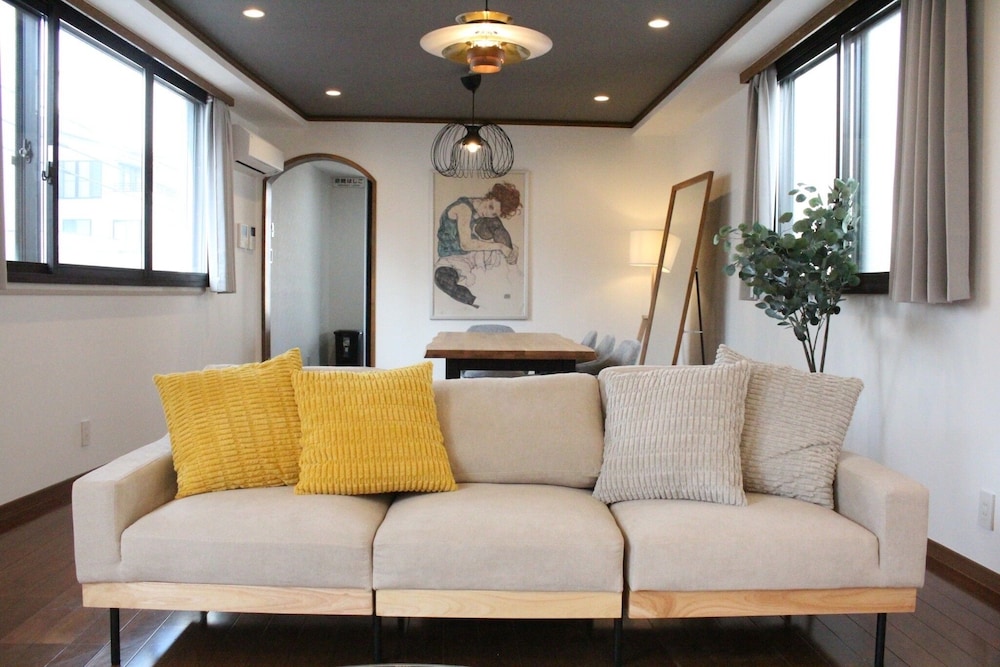 アパートメント リビング エリア2 | Yokohama Mega Stay