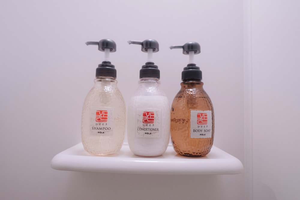 ベーシック ツインルーム シングルベッド 2 台 バスルーム2 | ITOSHI Kyoto Inn 二条城