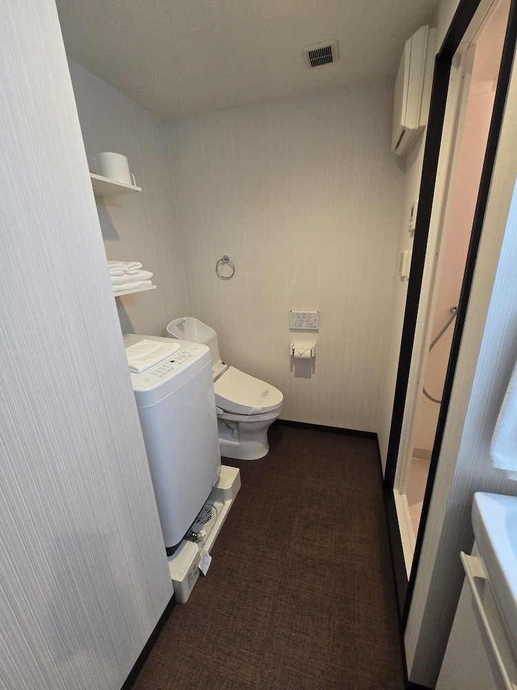 ベーシック ダブルルーム クイーンベッド 1 台 客室24 | ITOSHI Kyoto Inn 二条城