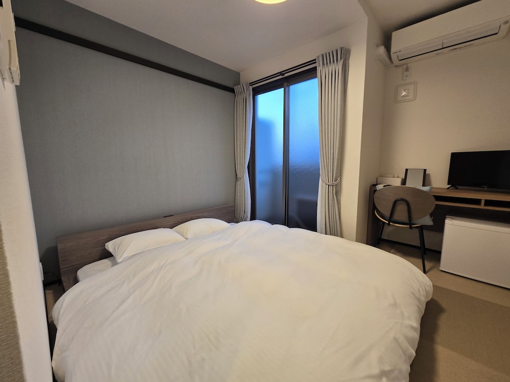 ベーシック ダブルルーム クイーンベッド 1 台 客室22 | ITOSHI Kyoto Inn 二条城