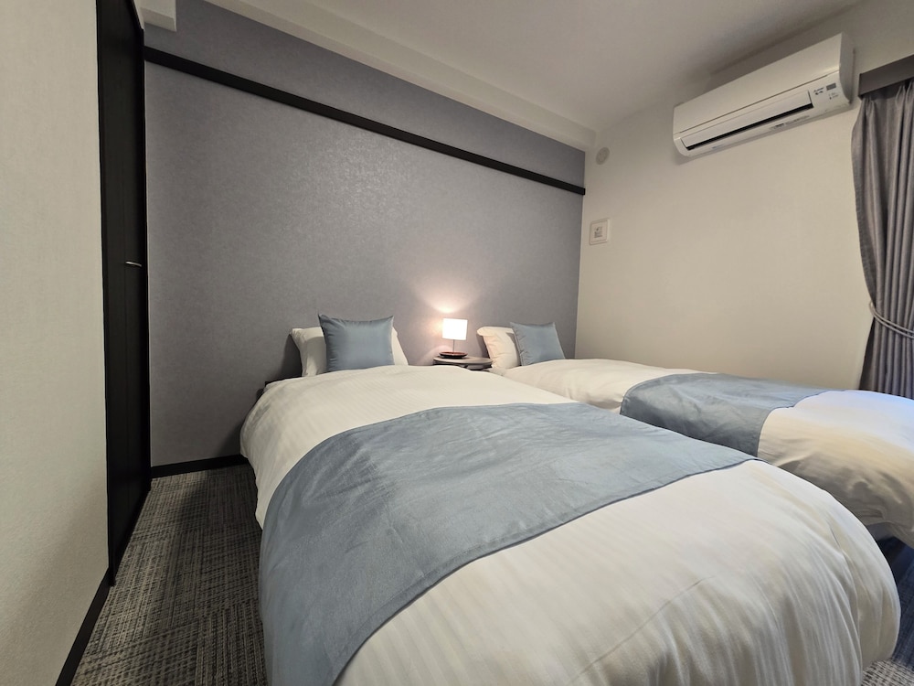 ベーシック ツインルーム シングルベッド 2 台 客室5 | ITOSHI Kyoto Inn 二条城