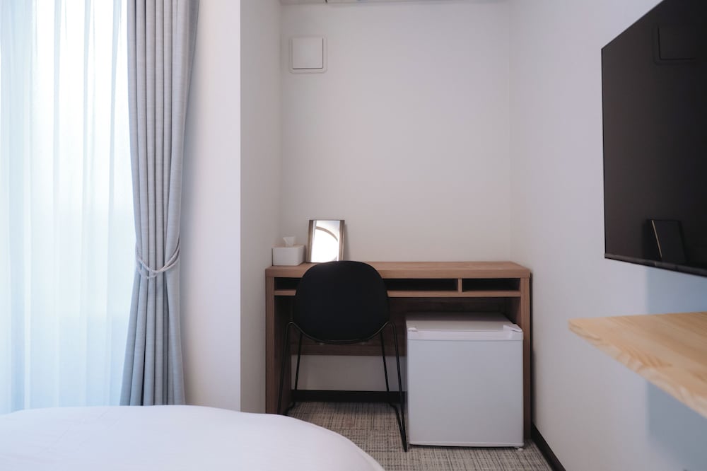ベーシック ダブルルーム クイーンベッド 1 台 客室34 | ITOSHI Kyoto Inn 二条城