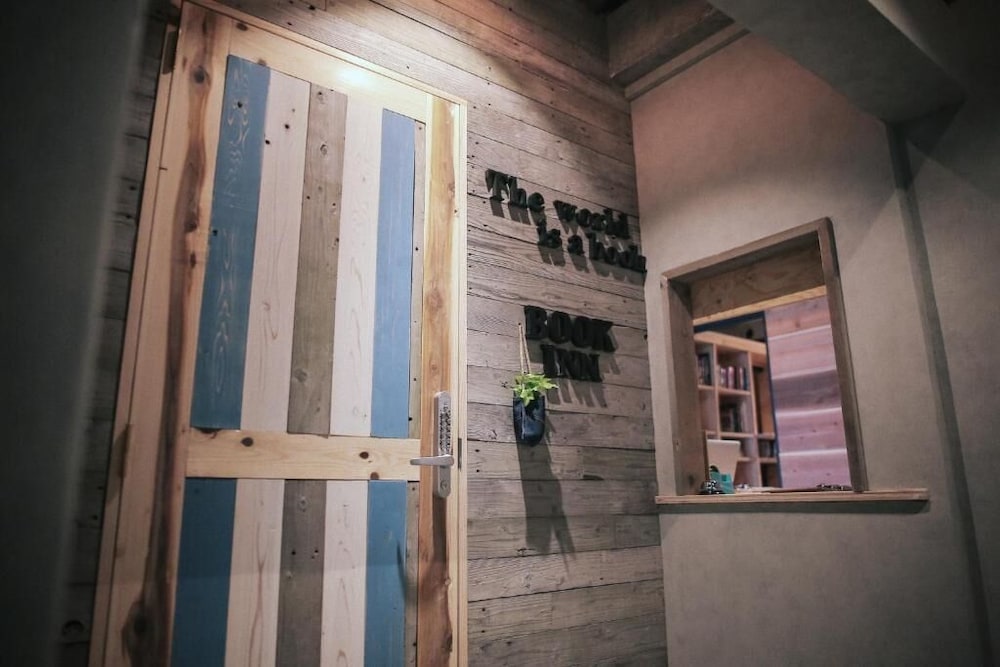 内装1 | bnb＋新潟BOOK INN - ホステル