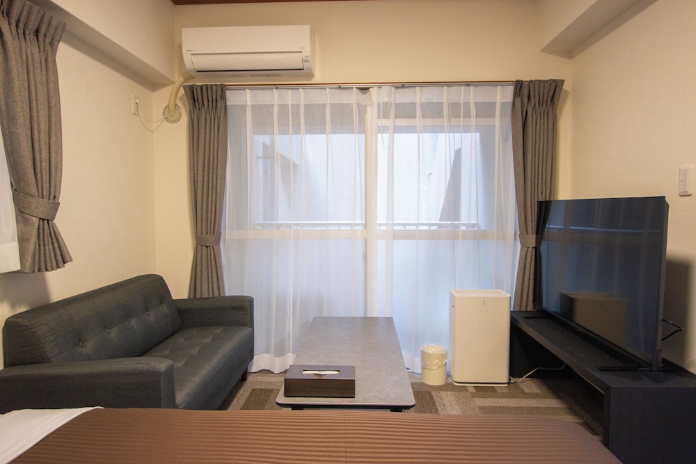 スタンダード アパートメント リビング エリア1 | ホテルドルフ古門戸