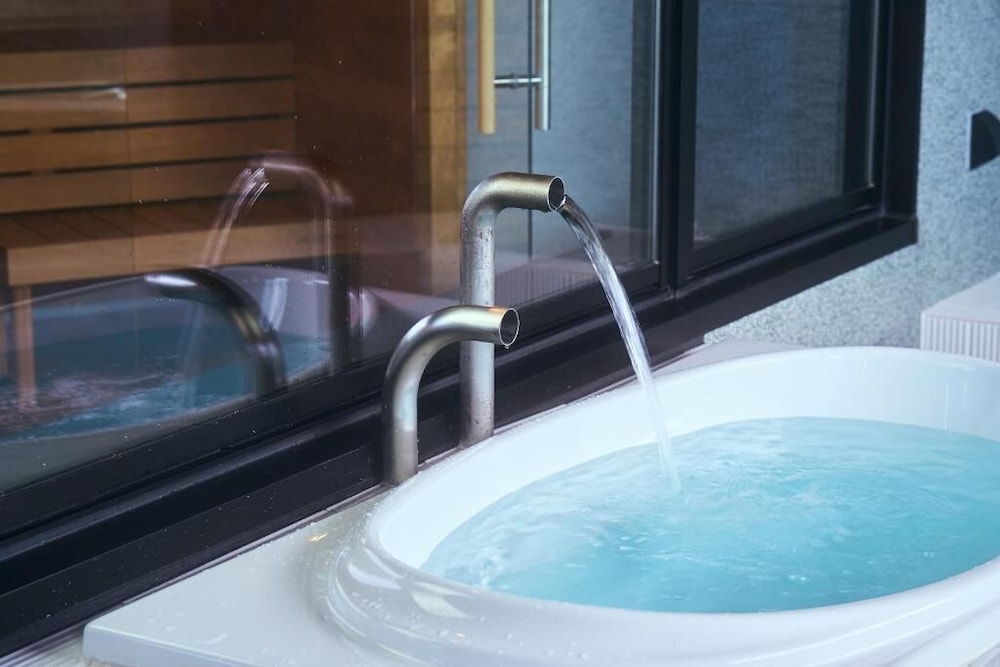 ラグジュアリー スイート バルコニー レイクビュー その他0 | 富士山の見える全室個室サウナ付旅館　しずく