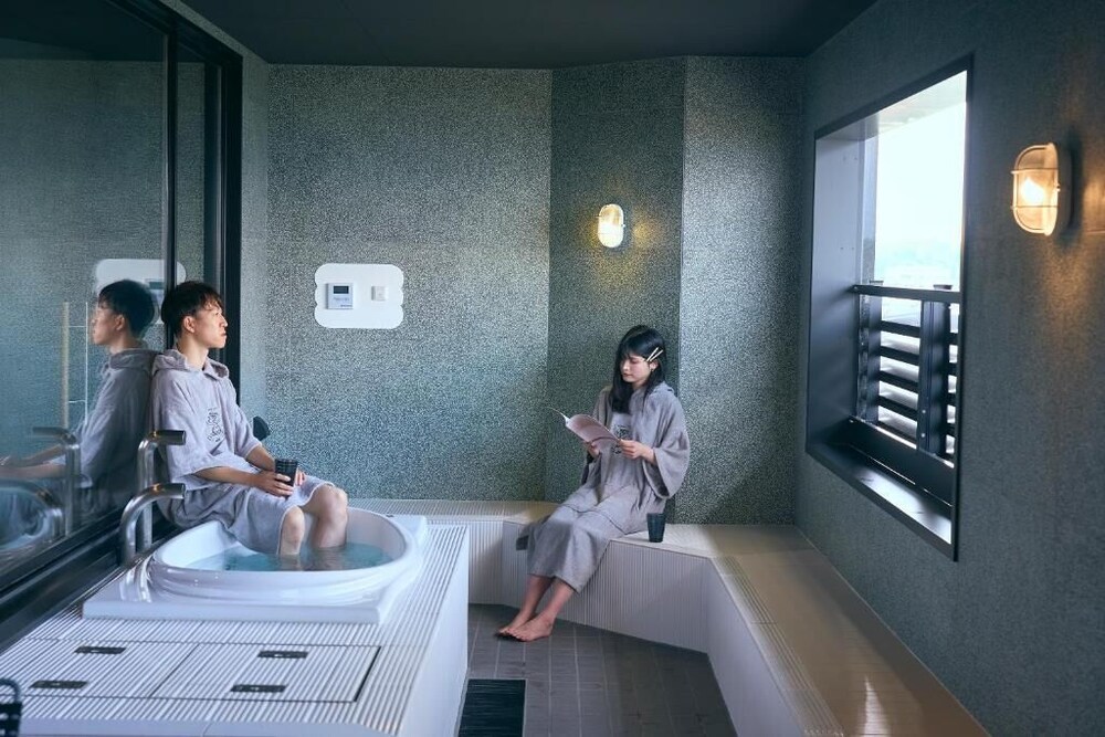 ラグジュアリー スイート バルコニー レイクビュー スパ1 | 富士山の見える全室個室サウナ付旅館　しずく