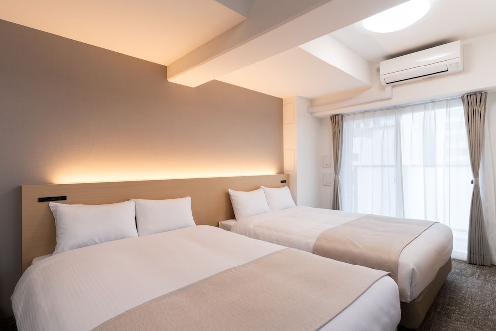 客室1 | リゲールなんばアネックス