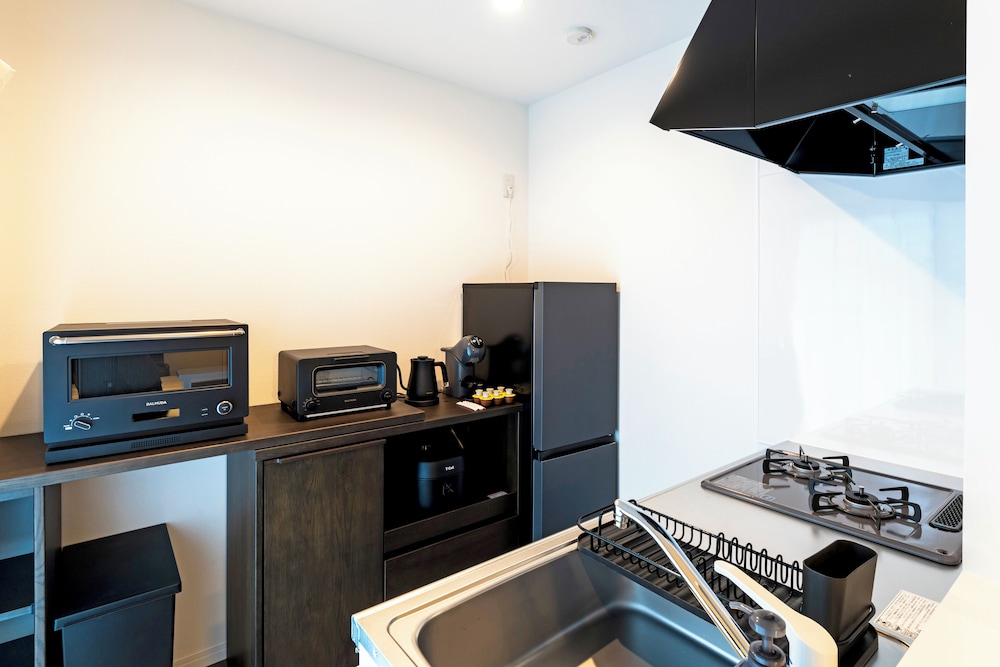 コンフォート トリプルルーム 専用キッチン0 | AYA Hotels 博多 1st