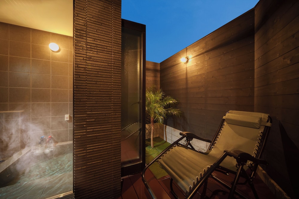 コンフォート コンドミニアム バルコニー テラス / パティオ0 | 湯宿　灯火