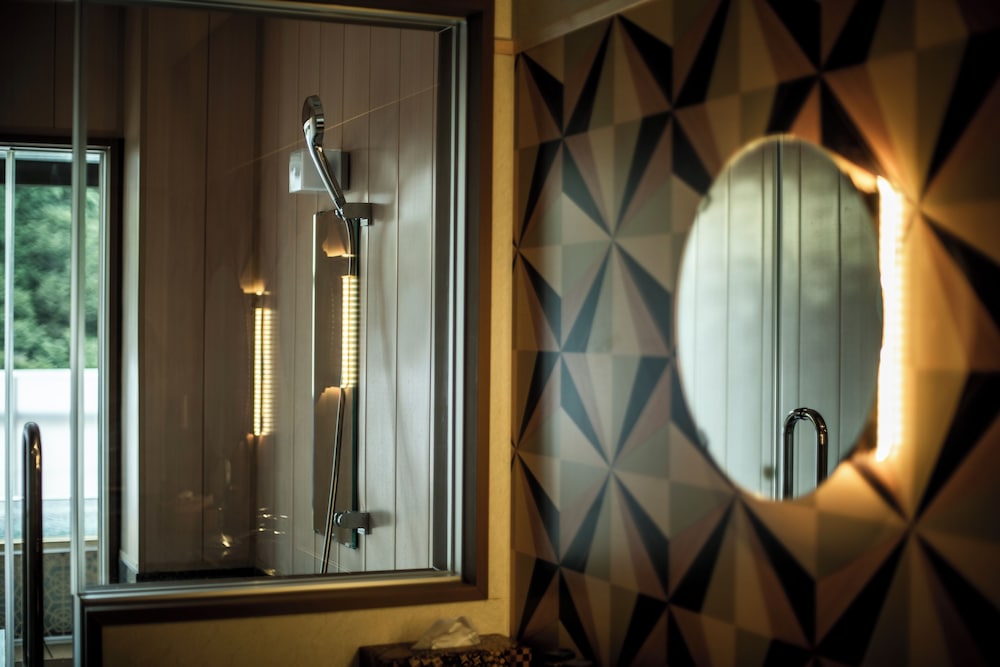 ラグジュアリー スイート 専用バスルーム マウンテンビュー バスルーム0 | Hotel Senkei