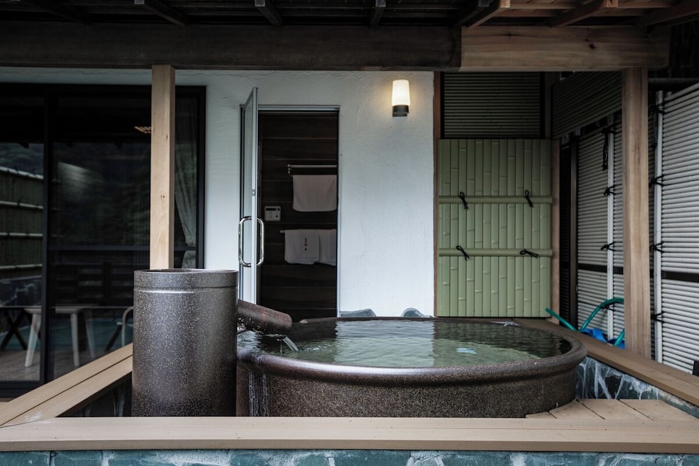 デラックス スイート 専用バスルーム マウンテンビュー スパ1 | Hotel Senkei