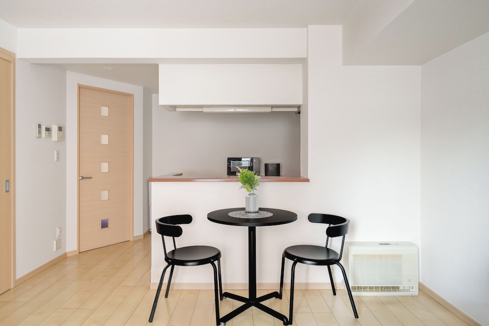 アパートメント レストラン1 | E-US NAEBO STATION 103