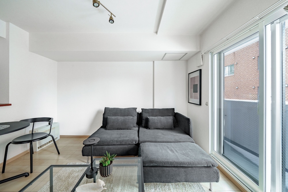 アパートメント リビング エリア1 | E-US NAEBO STATION 103