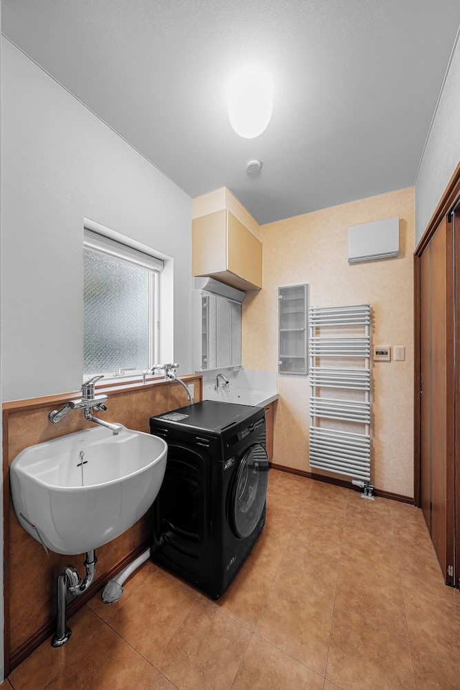 アパートメント バスルーム2 | THE RADIANT