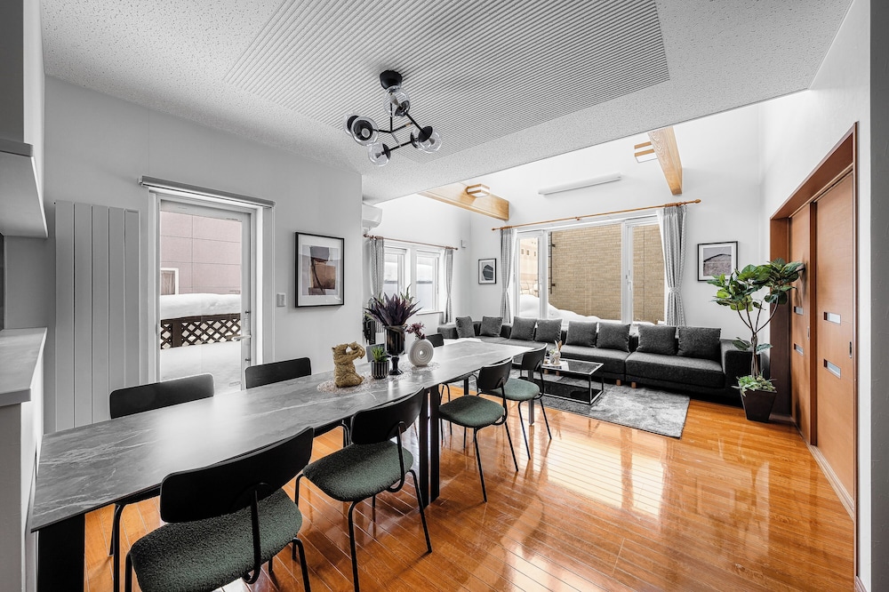 アパートメント レストラン10 | THE RADIANT