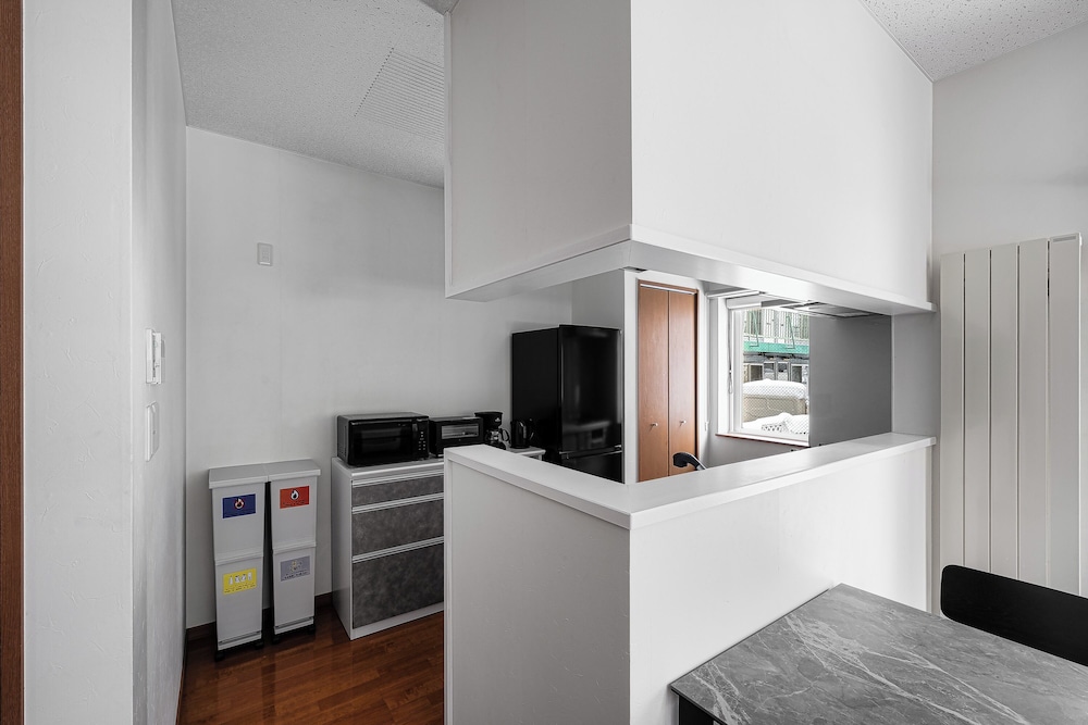 アパートメント 専用キッチン4 | THE RADIANT