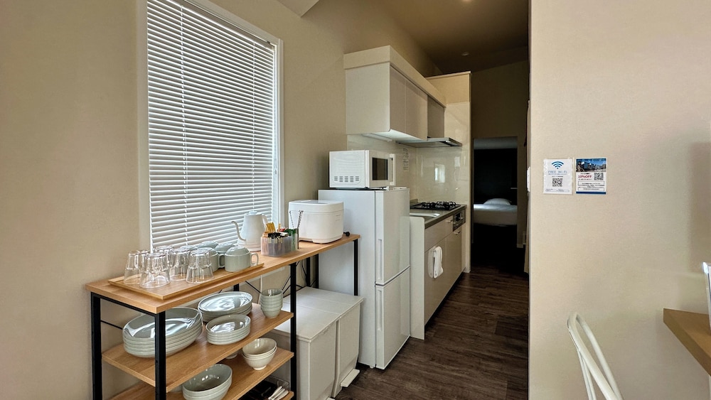 YF-4(最大5名): ファミリー向け/軽食＆ビール(人数分)無料/駐車場有/禁煙 専用キッチン1 | Solana Smart INN富士山中湖