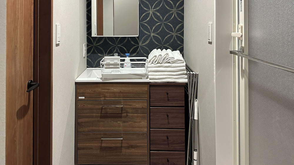 YF-3(最大5名): ファミリー向け/軽食＆ビール(人数分)無料/駐車場有/禁煙 バスルーム0 | Solana Smart INN富士山中湖