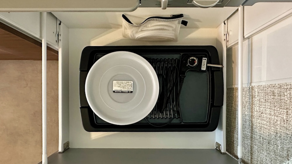 YF-2(最大5名): ファミリー向け/軽食＆ビール(人数分)無料/駐車場有/禁煙 客室の設備とサービス2 | Solana Smart INN富士山中湖