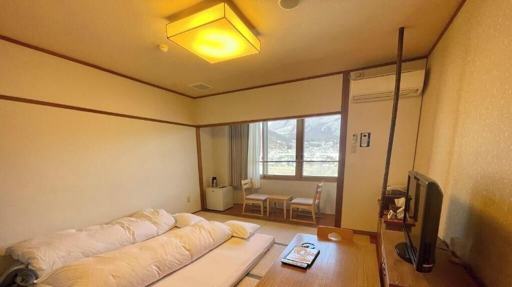 本館 禁煙 - 和室 / 共用トイレ / 共用バスルーム 客室2 | 由布院 旅館やまなみ