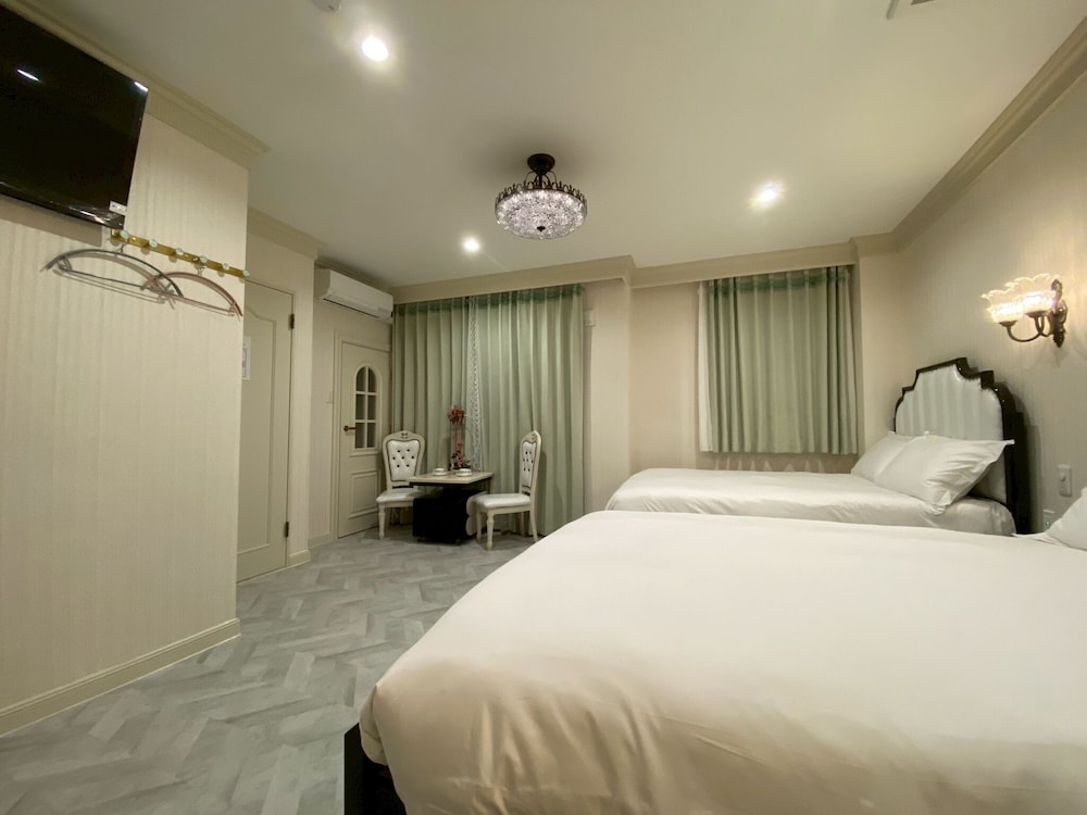 デラックス ツインルーム ベッド (複数台) 禁煙 専用バスルーム 客室4 | 大同 Garden Hotel Osaka Annex