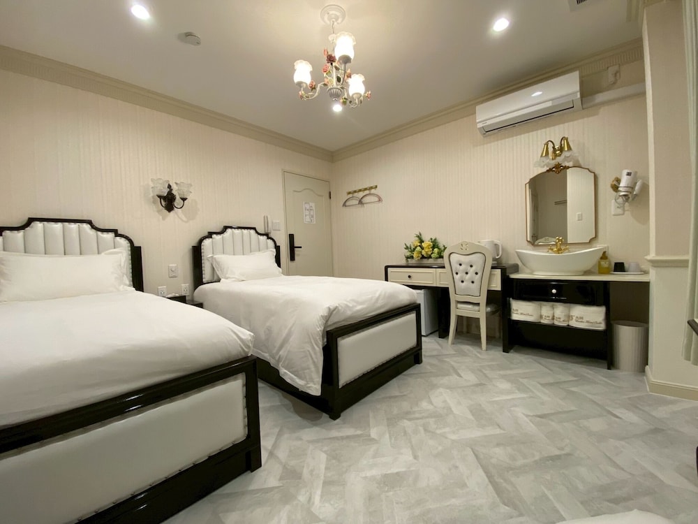 ベーシック ツインルーム シングルベッド 2 台 禁煙 専用バスルーム 客室5 | 大同 Garden Hotel Osaka Annex