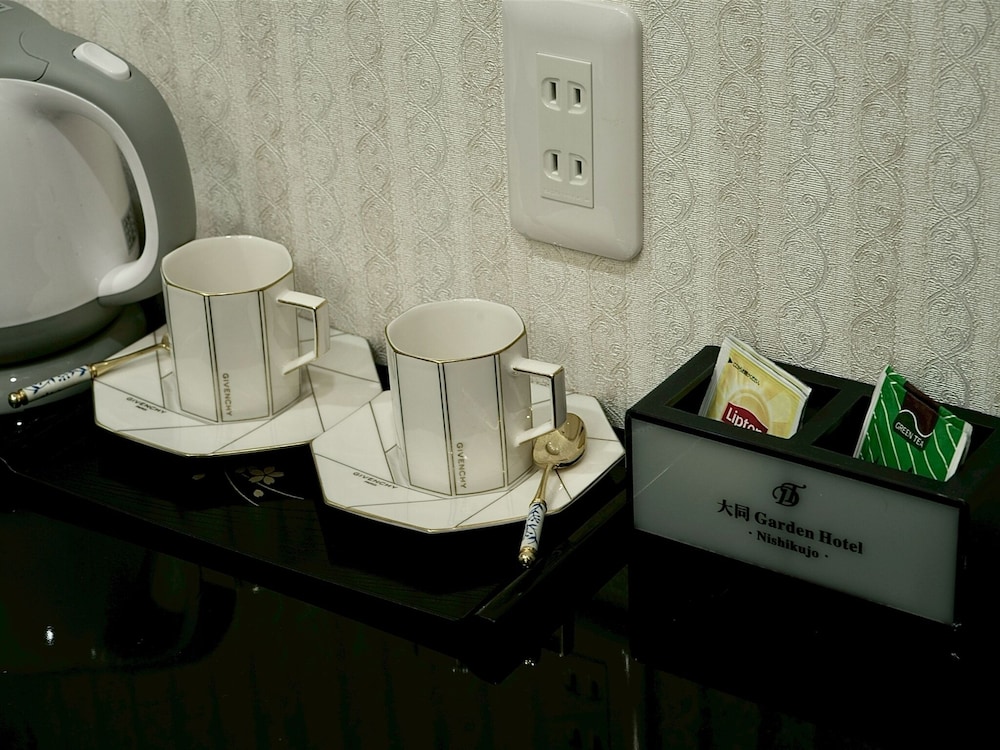 デラックス ダブルルーム ダブルベッド 1 台 禁煙 専用バスルーム 客室2 | 大同 Garden Hotel Osaka Annex