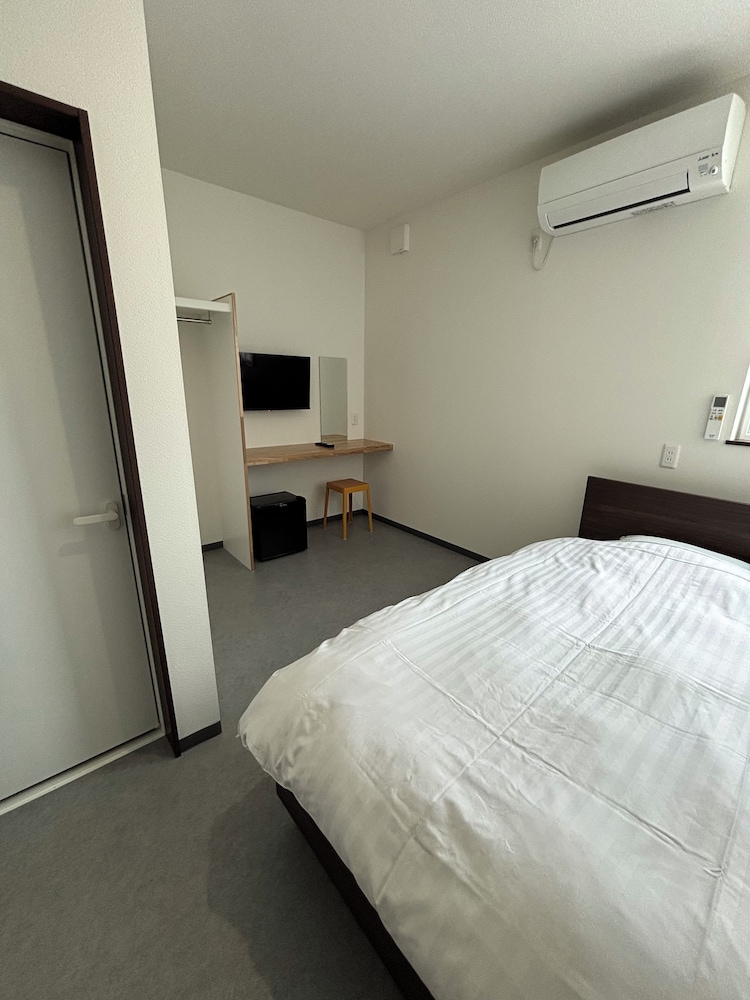 ベーシック ダブルルーム シティビュー 客室1 | Cress 3