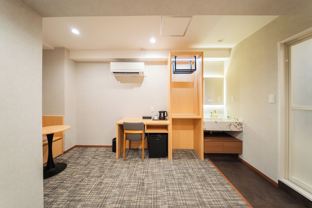 スーペリア ツインルーム 禁煙 内装0 | MARUMI HOTEL Asakusa浅草